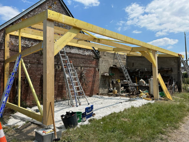 construction-de-toiture-annexe